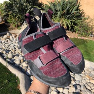 Black Diamond Momentum $90 Retail 9.5 Climbing